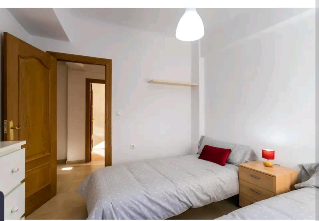 Apartamento Coqueto A Un Minuto De La Explanada อาลิกันเต ภายนอก รูปภาพ